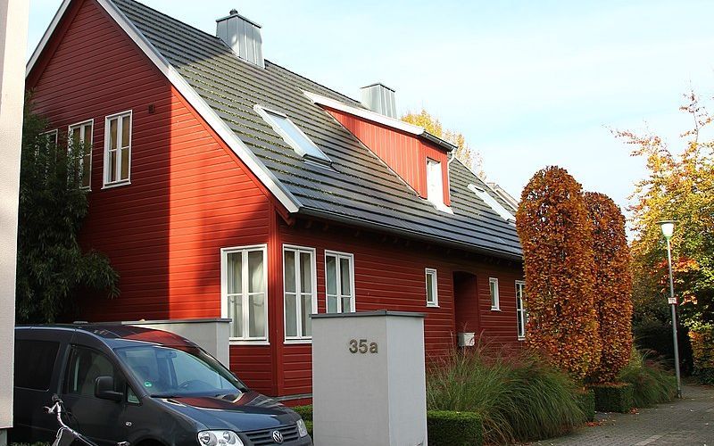 Zwangsversteigerung Einfamilienwohnhaus mit Garage in 71144 Steinenbronn