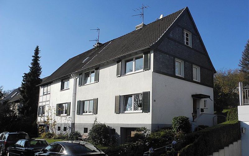 Zwangsversteigerung Doppelhaushälfte in 06116 Halle (Saale)